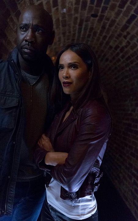 Lucifer : Foto D.B. Woodside, Lesley-Ann Brandt
