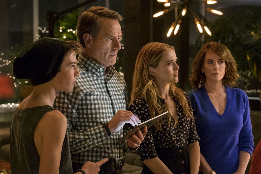 ¿Tenía que ser él? : Foto Zoey Deutch, Griffin Gluck, Bryan Cranston, Megan Mullally