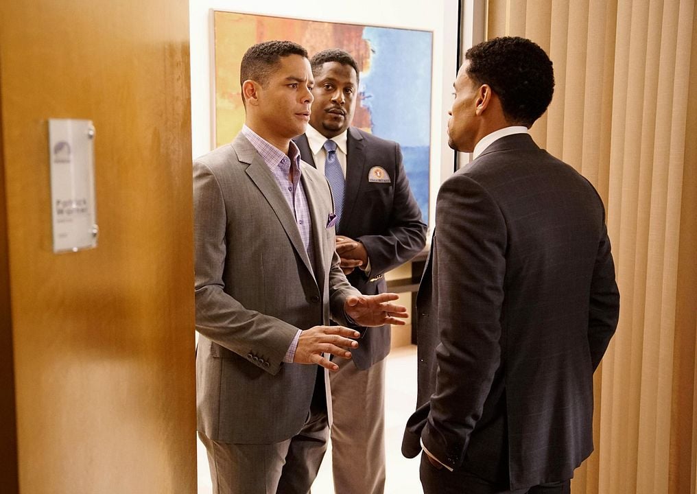 Foto Charlie Barnett, Michael Ealy