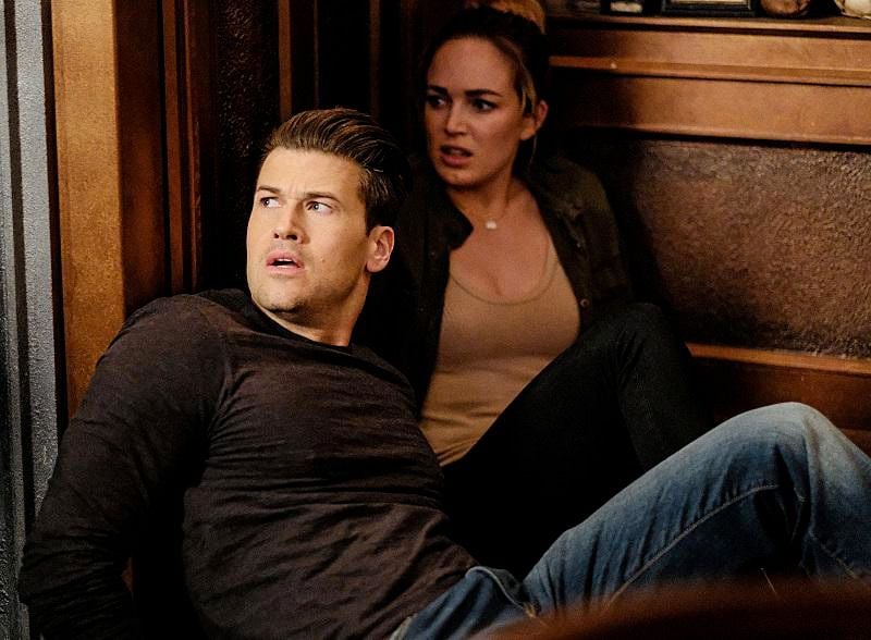 DC's Legends of Tomorrow : Foto Nick Zano, Caity Lotz