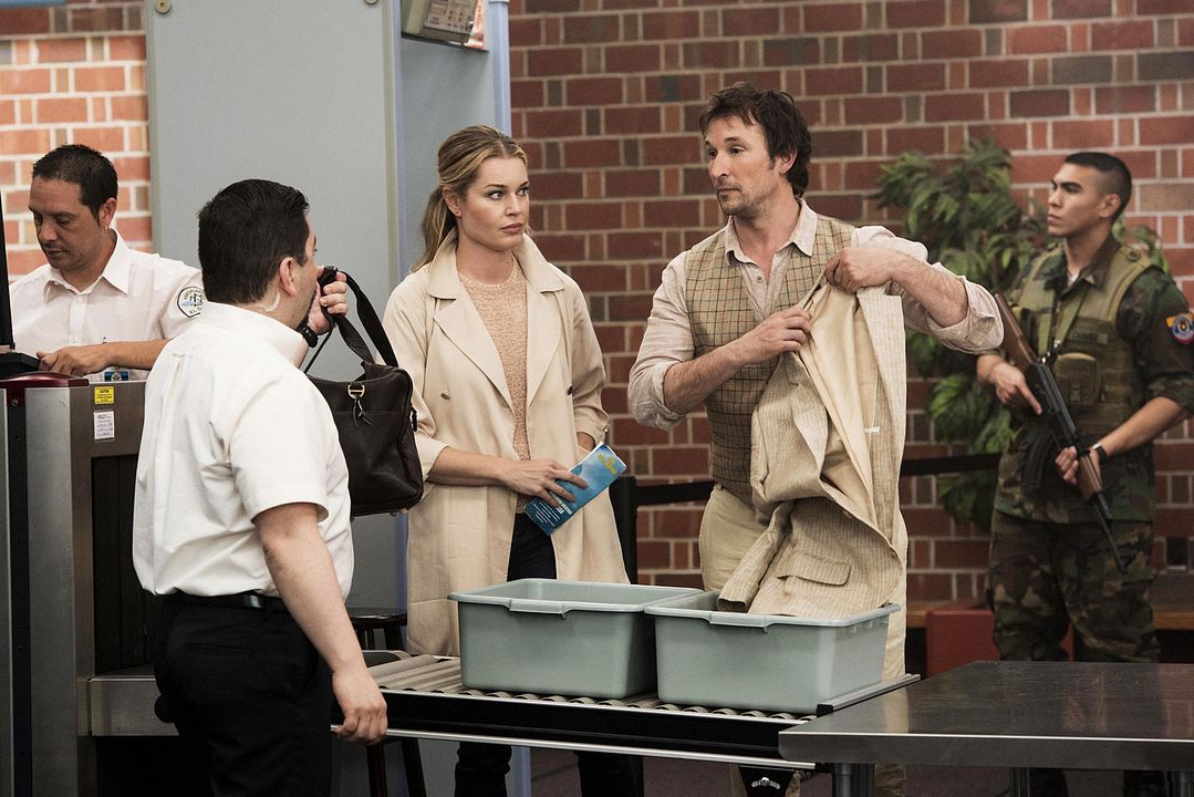 Foto Noah Wyle, Rebecca Romijn