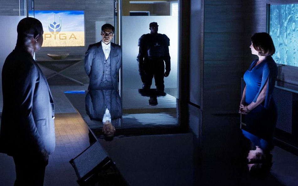 Foto Julia Ormond, Sean Teale