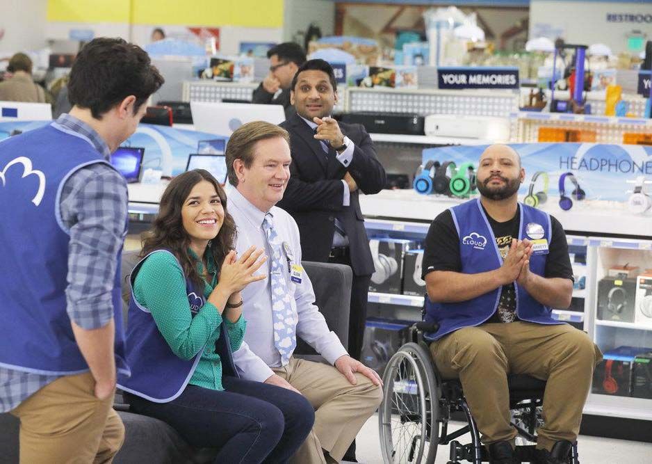 Superstore : Foto Ben Feldman, Ravi Patel, America Ferrera