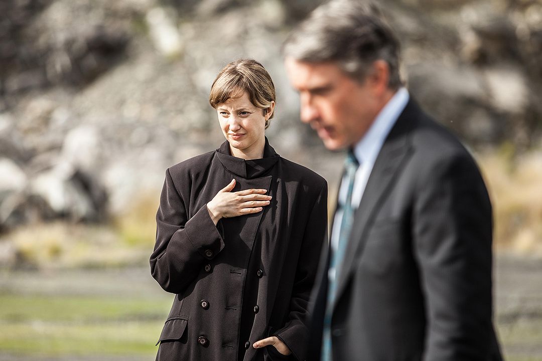 Guardián y verdugo : Foto Andrea Riseborough, Steve Coogan