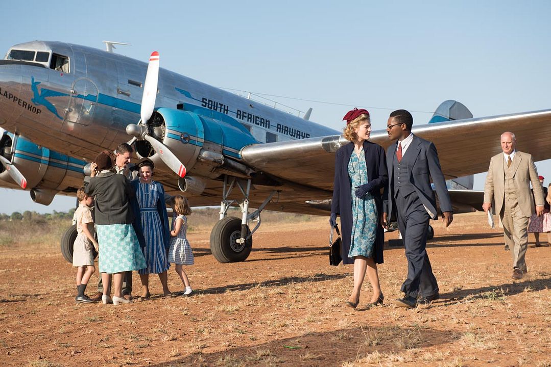 Un reino unido : Foto David Oyelowo, Rosamund Pike