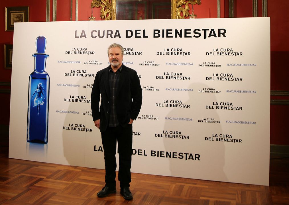 La cura siniestra : Cobertura de revista