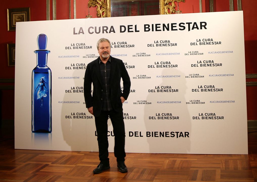 La cura siniestra : Cobertura de revista