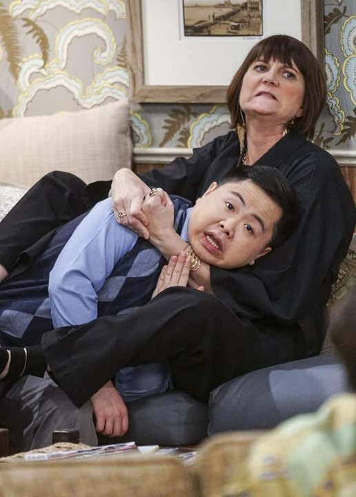 2 Broke Girls : Foto Nora Dunn