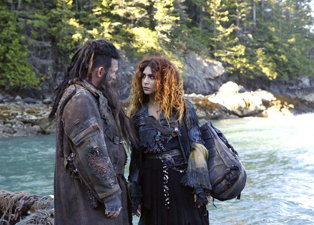 Los 100 : Póster Nadia Hilker