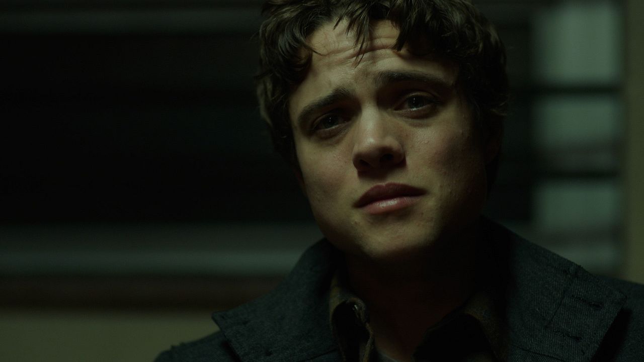 Nunca digas su nombre : Foto Douglas Smith (III)