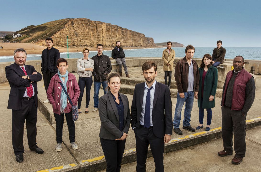 Foto Jodie Whittaker, Olivia Colman, David Tennant