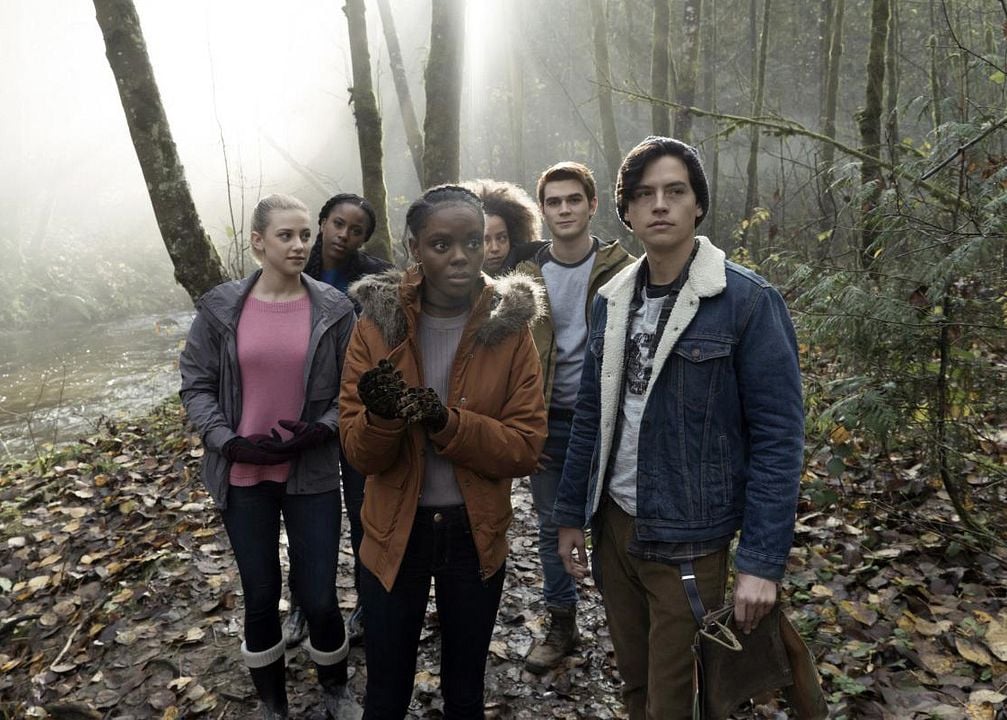 Riverdale : Foto Lili Reinhart, K.J. Apa, Ashleigh Murray, Cole Sprouse