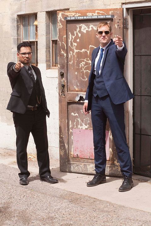 Foto Alexander Skarsgård, Michael Peña