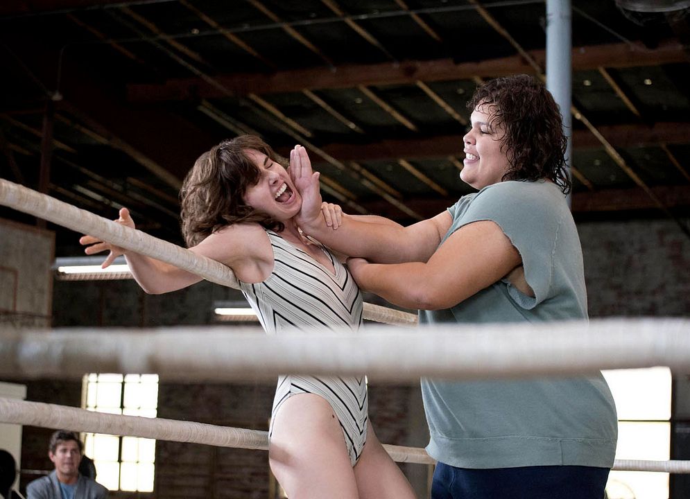 Glow : Foto Alison Brie, Chris Lowell