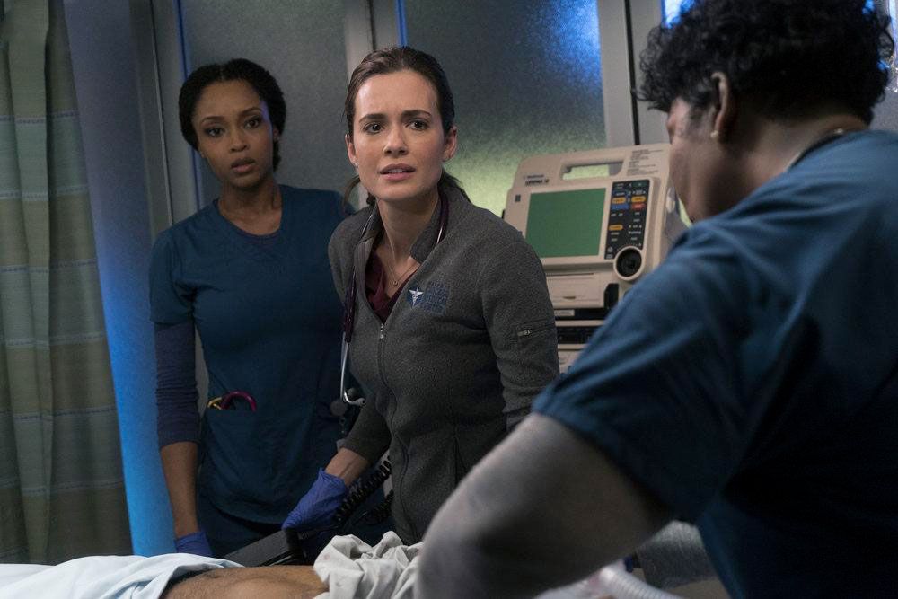 Chicago Med : Foto Yaya DaCosta, Torrey DeVitto