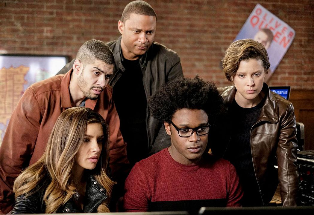 Arrow : Póster Juliana Harkavy