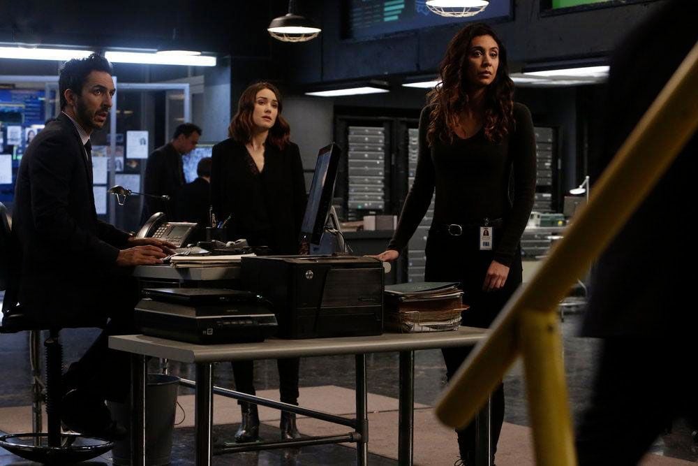 The Blacklist : Foto Mozhan Marnò, Amir Arison, Megan Boone