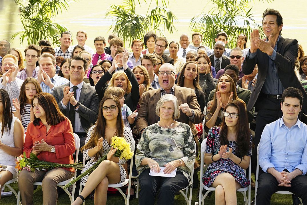Modern Family : Foto Jesse Tyler Ferguson, Benjamin Bratt, Eric Stonestreet, Aubrey Anderson-Emmons, Julie Bowen, Sofía Vergara, Ty Burrell, Ed O'Neill