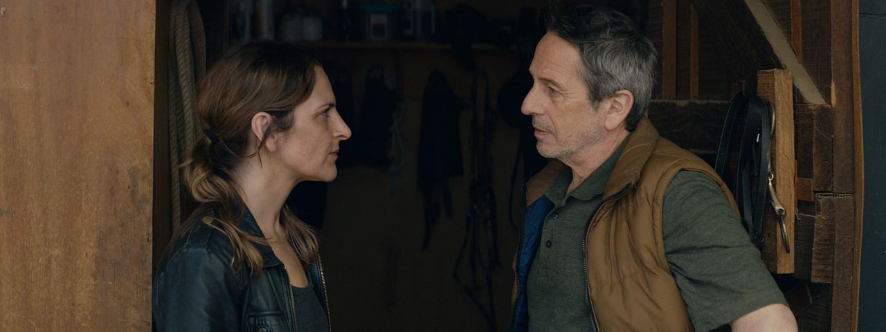 Los perros : Foto Alfredo Castro, Antonia Zegers