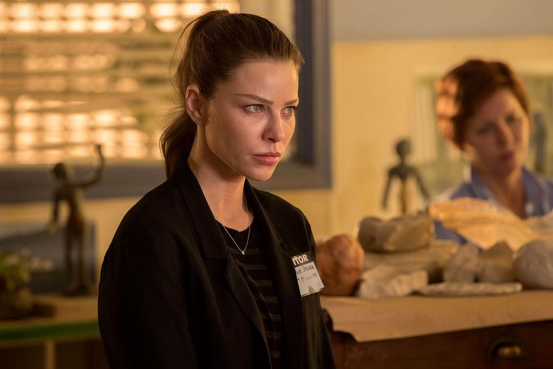 Lucifer : Foto Lauren German