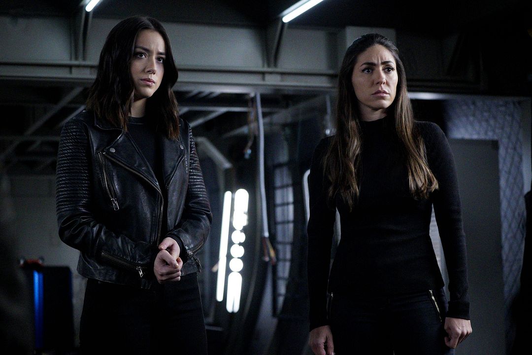 Agentes de S.H.I.E.L.D. : Foto Natalia Cordova-Buckley, Chloe Bennet
