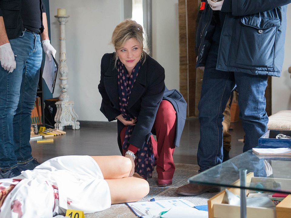 Candice Renoir : Foto