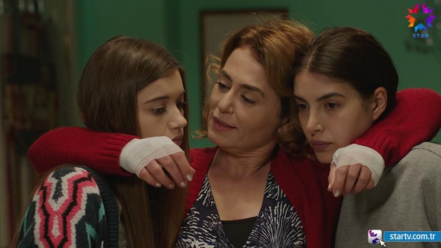 La señora Fazilet y sus hijas : Foto