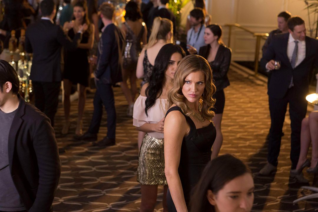 Lucifer : Foto Tricia Helfer