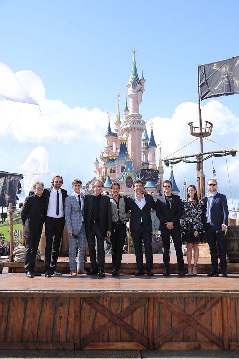 Piratas del Caribe: La venganza de Salazar : Cobertura de revista Johnny Depp, Javier Bardem, Geoffrey Rush, Kaya Scodelario, Brenton Thwaites, Orlando Bloom, Joachim Rønning, Espen Sandberg