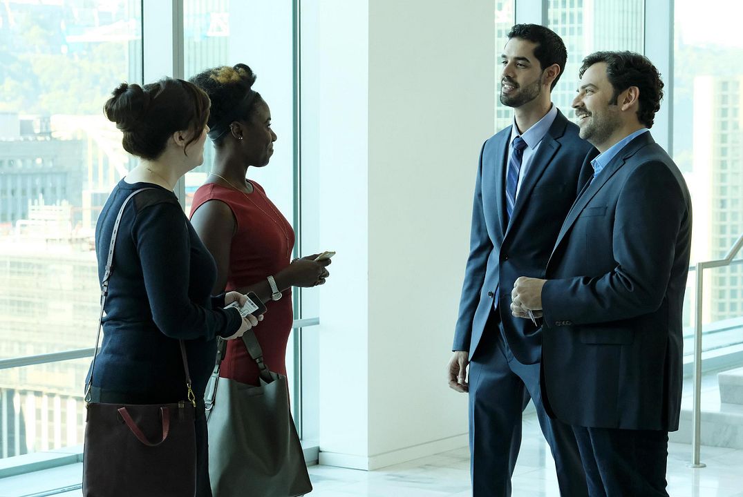 Foto Kirby Howell-Baptiste, Esteban Benito