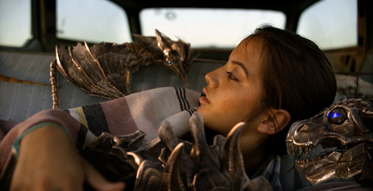 Transformers: El último caballero : Foto Isabela Merced