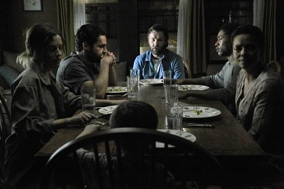 Viene de noche : Foto Riley Keough, Christopher Abbott, Kelvin Harrison Jr., Joel Edgerton