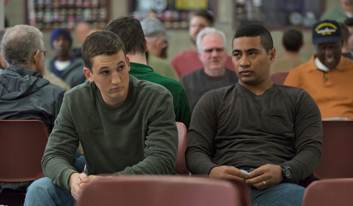 Gracias por tu servicio : Foto Miles Teller, Beulah Koale