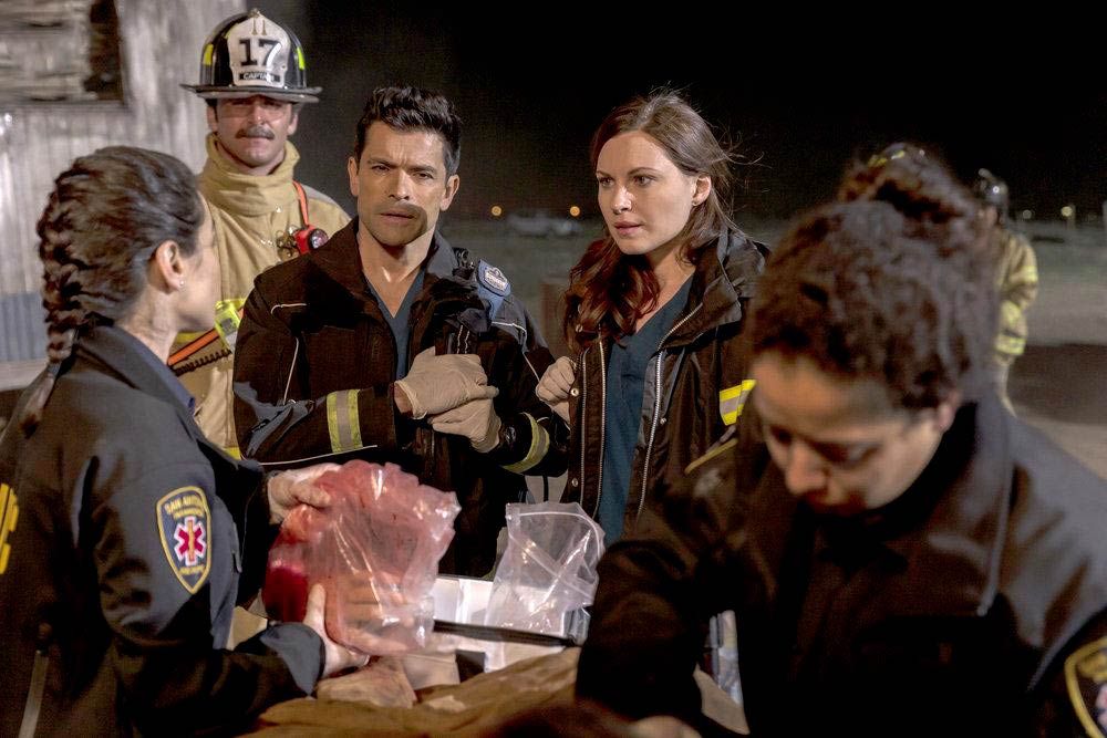 The Night Shift : Foto Mark Consuelos, Jill Flint