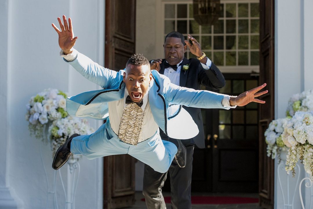 Desnudo : Foto Dennis Haysbert, Marlon Wayans