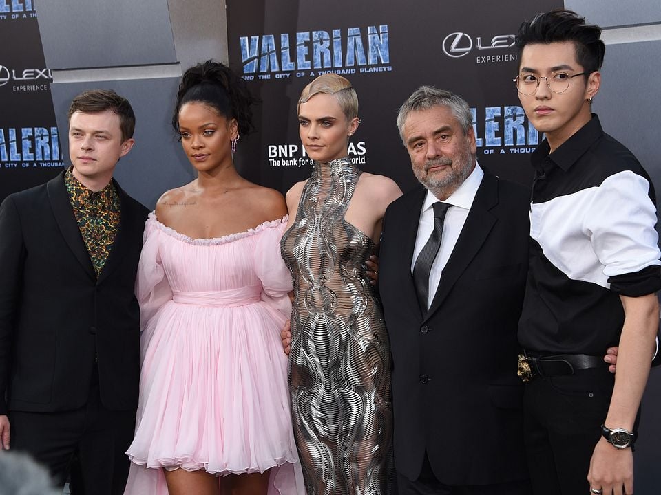 Valerian y la ciudad de los mil planetas : Cobertura de revista Cara Delevingne, Dane DeHaan, Rihanna, Luc Besson