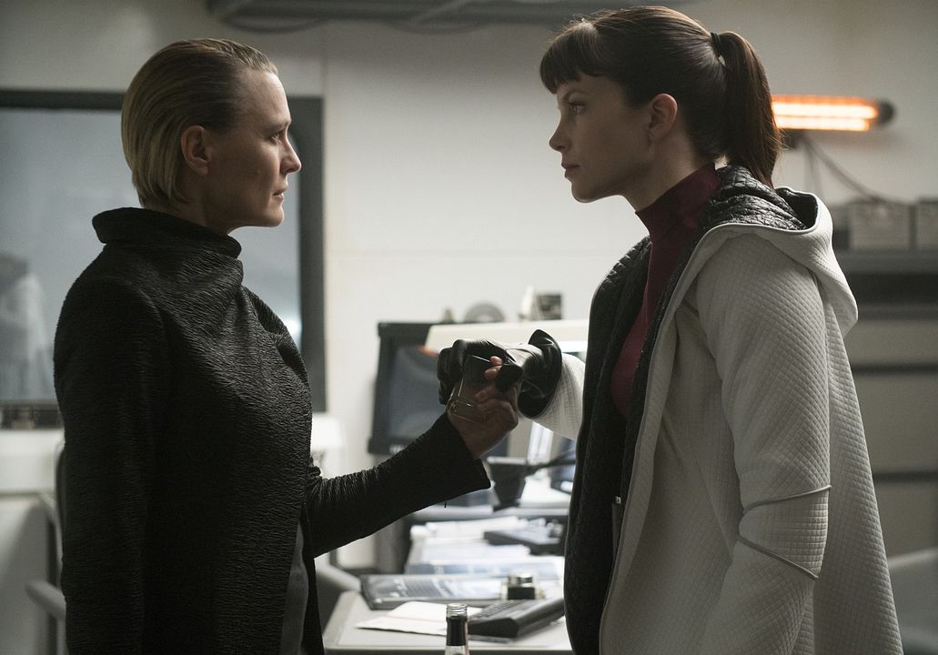 Blade Runner 2049 : Foto Robin Wright, Sylvia Hoeks