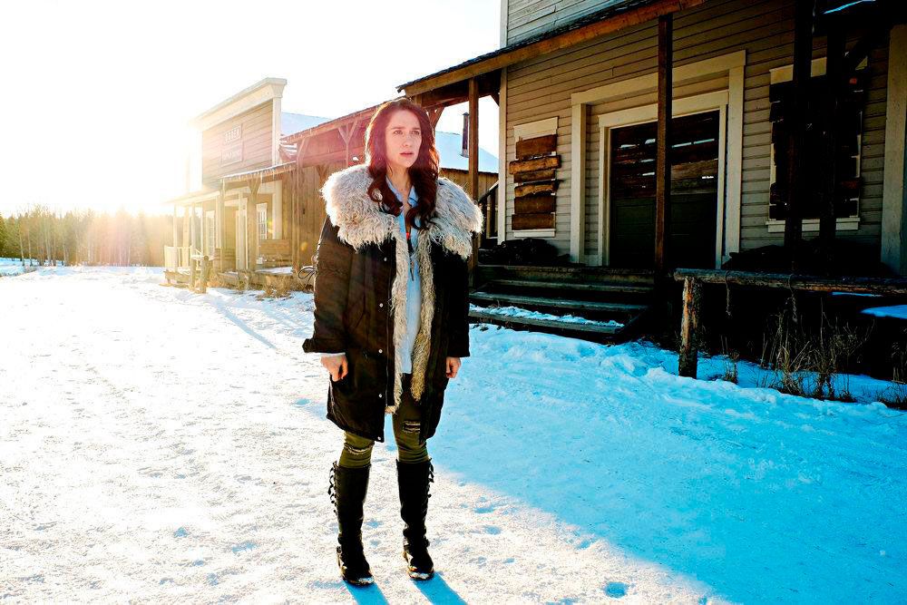 Wynonna Earp : Foto Melanie Scrofano
