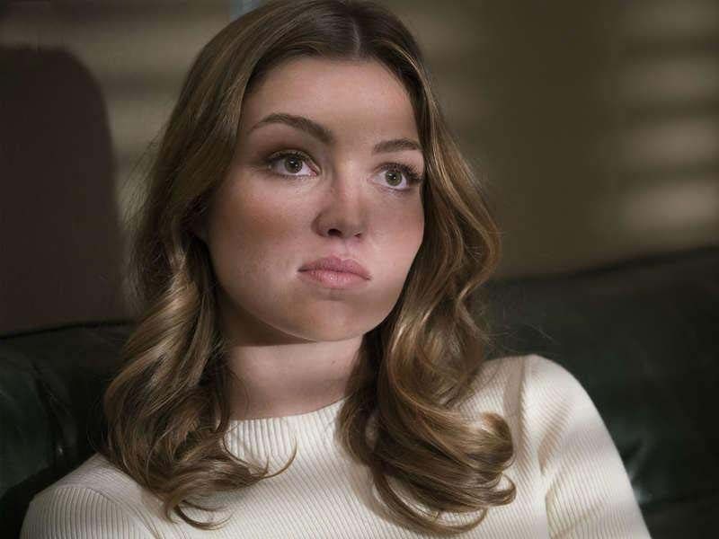 Ray Donovan : Foto Lili Simmons