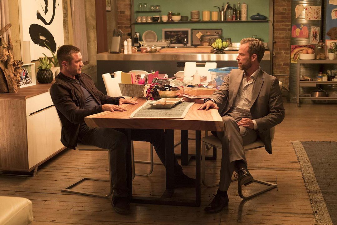 Somewhere Between : Foto Devon Sawa