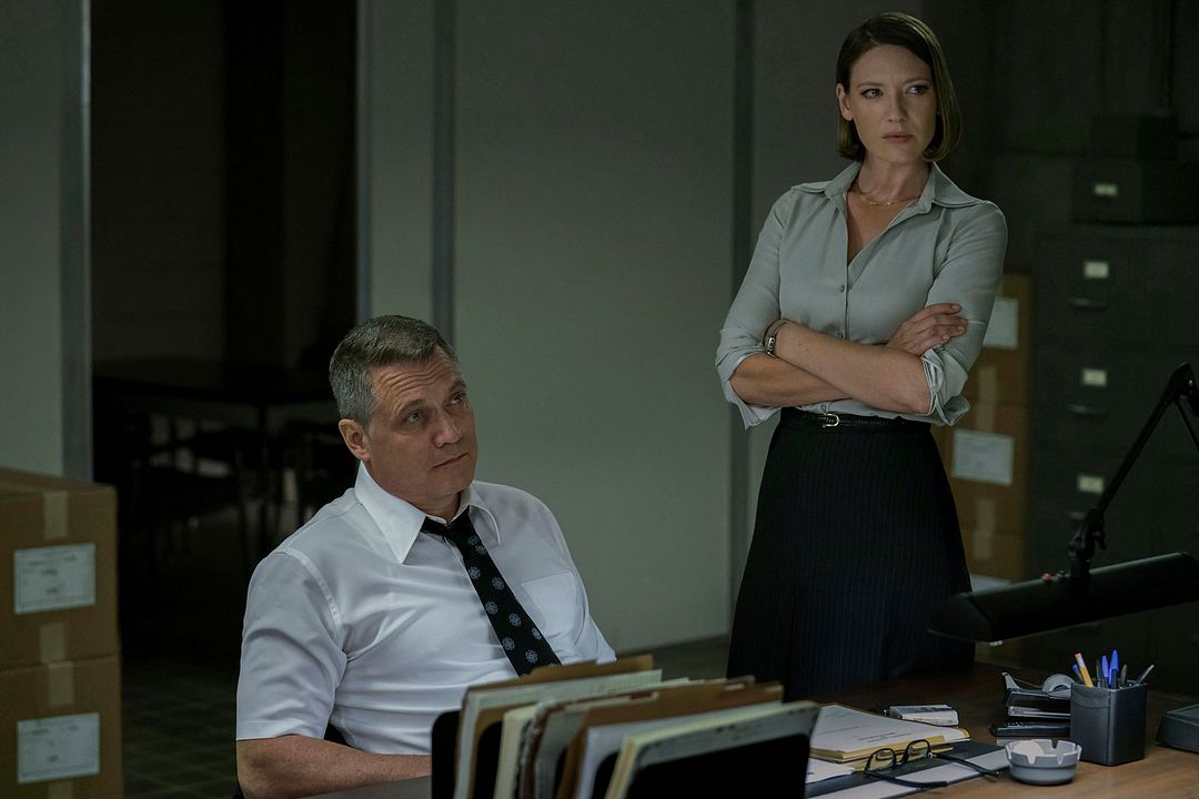Foto Anna Torv, Holt McCallany