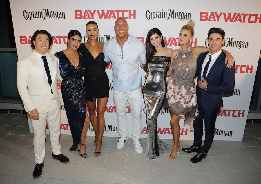 Baywatch: Guardianes de la bahía : Cobertura de revista