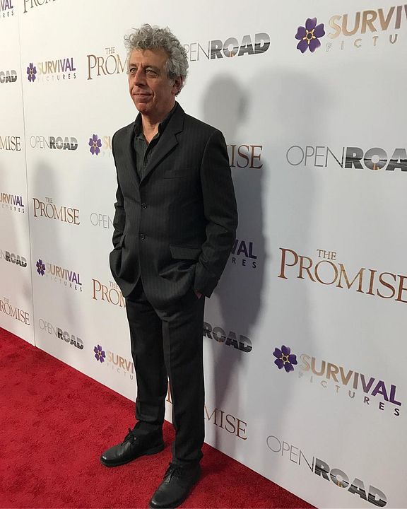 La promesa : Cobertura de revista