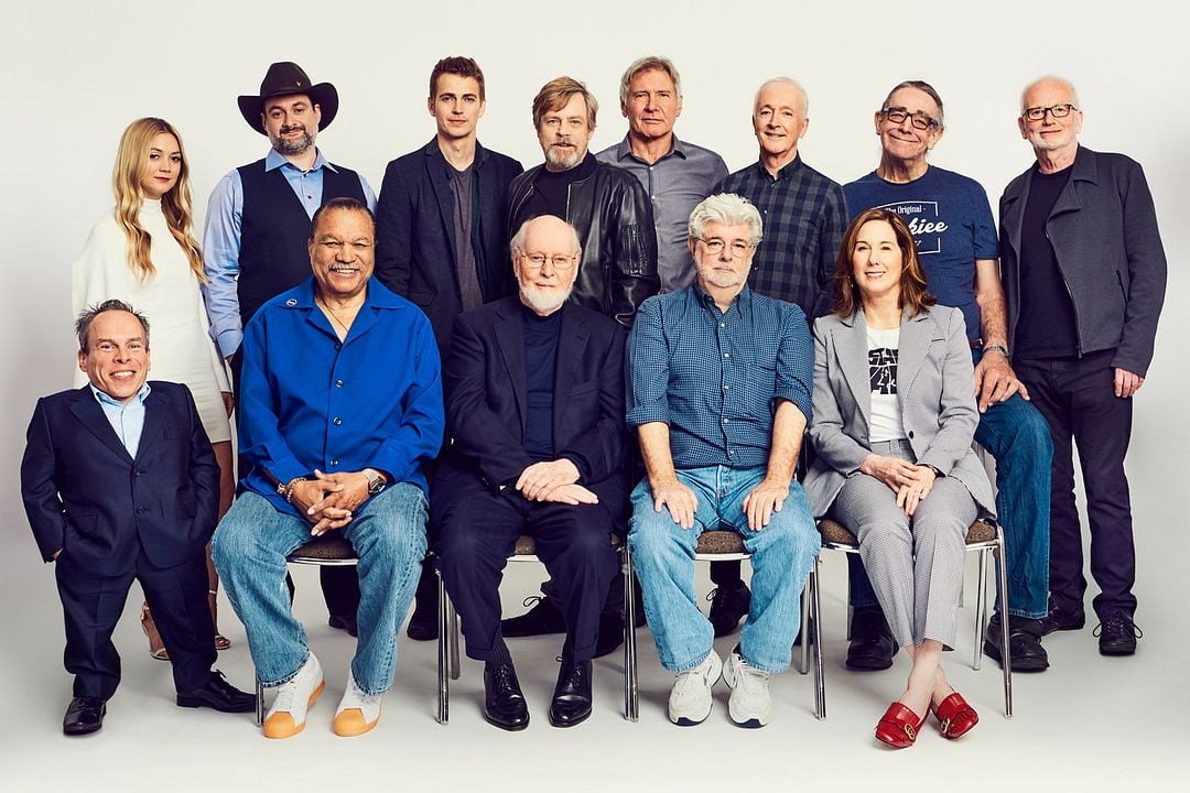 Star Wars: Los últimos jedi : Cobertura de revista Warwick Davis, Dave Filoni, John Williams, Anthony Daniels, Mark Hamill, Harrison Ford, George Lucas, Billy Dee Williams, Ian McDiarmid, Hayden Christensen, Peter Mayhew, Billie Lourd