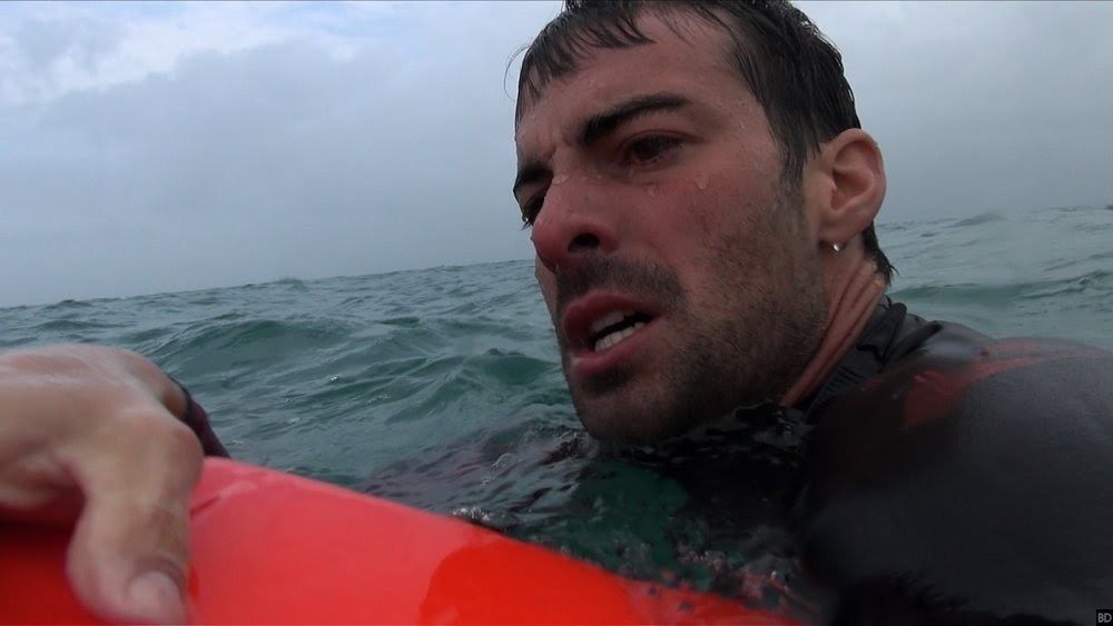 Terror profundo : Cobertura de revista