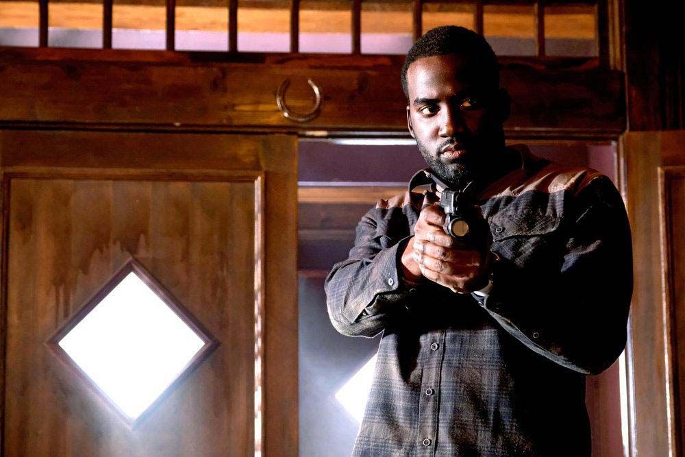 Wynonna Earp : Foto Shamier Anderson