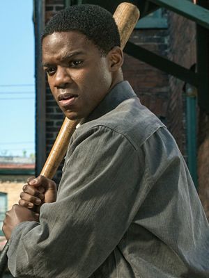 Póster Jovan Adepo