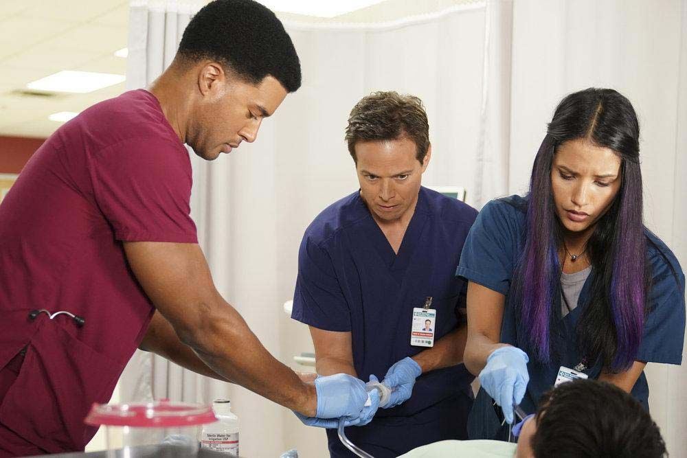 The Night Shift : Foto Scott Wolf, Tanaya Beatty
