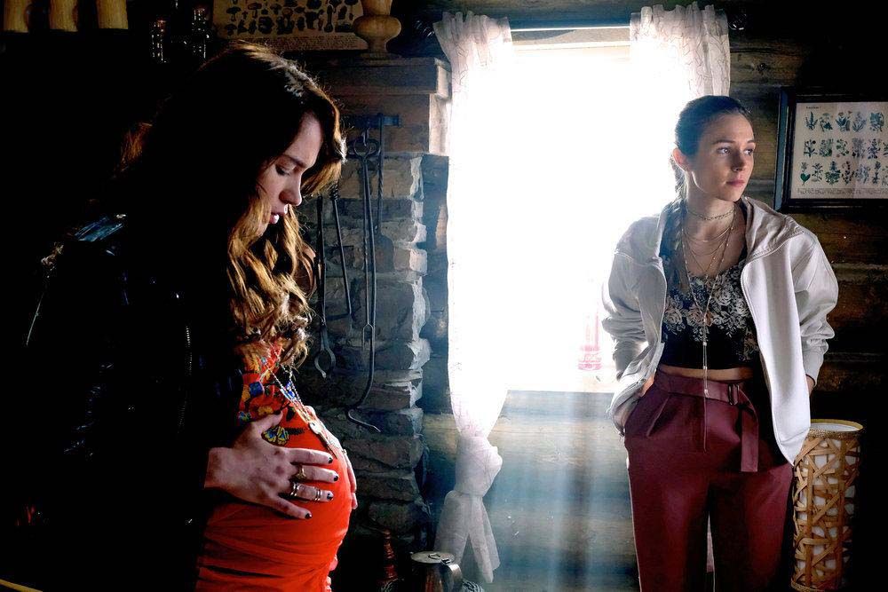 Wynonna Earp : Foto Melanie Scrofano