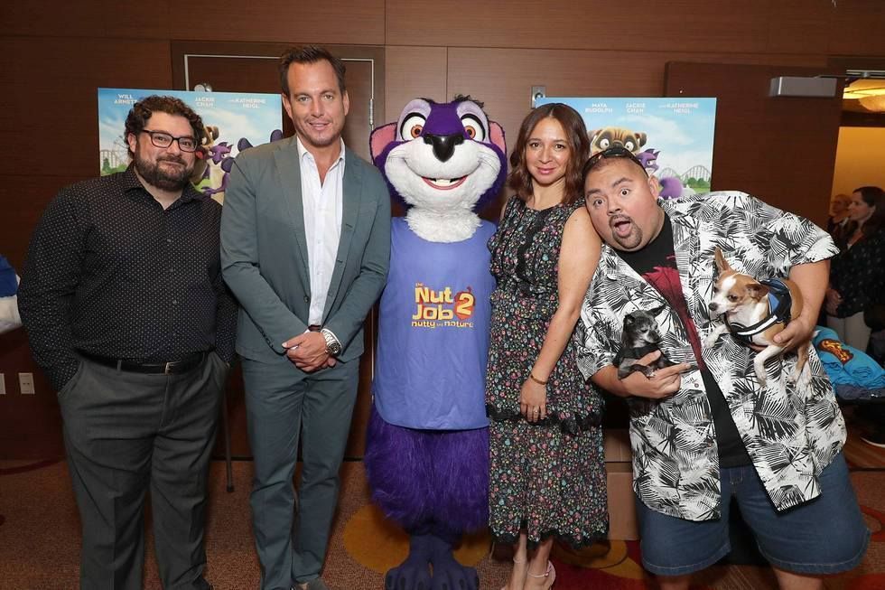 Locos por las nueces 2 : Cobertura de revista